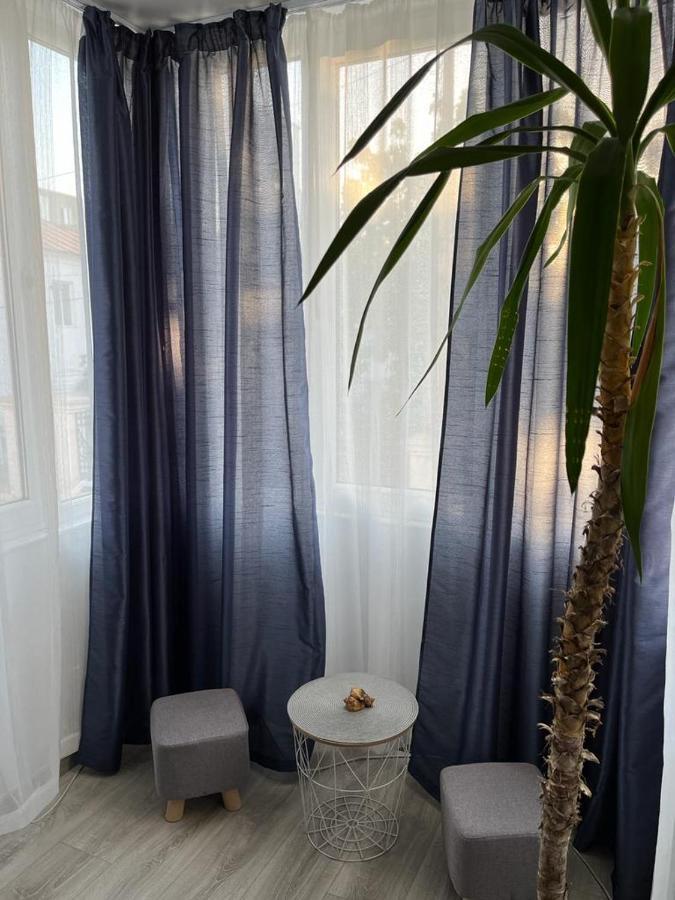 Miha'S Apartament Sulina Exteriör bild